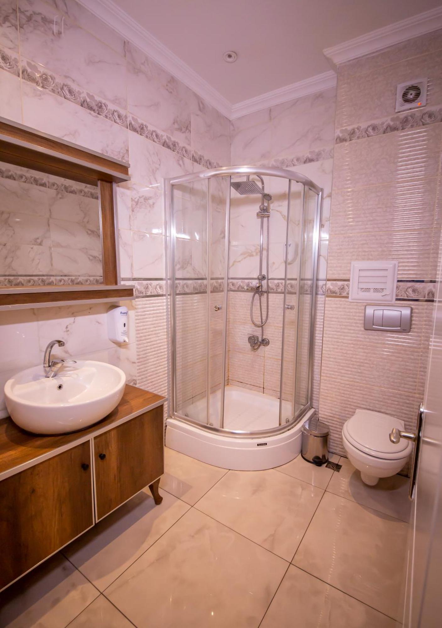 Royal Garden Suite And Hotel اسطنبول المظهر الخارجي الصورة